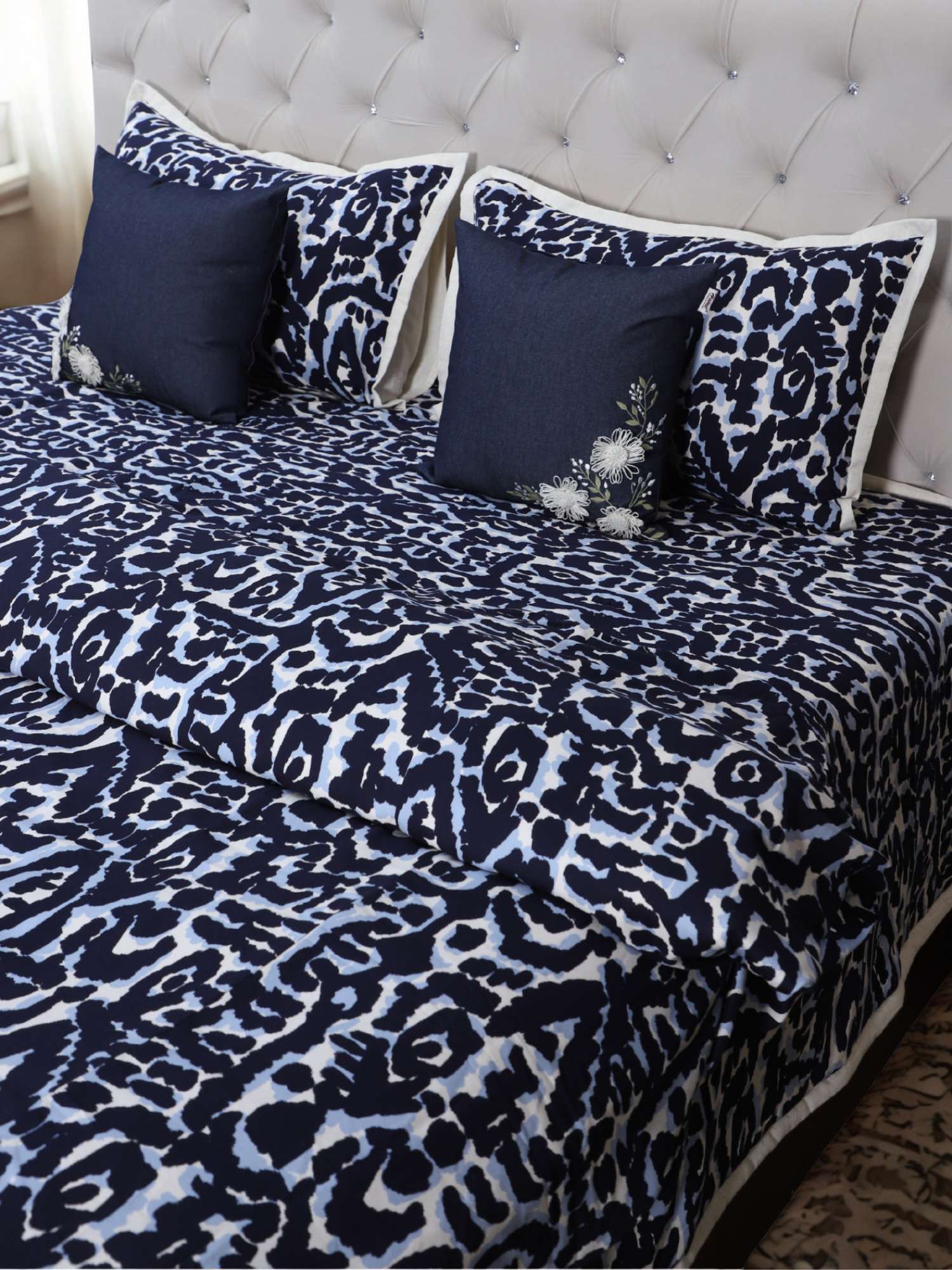Midnight Ikat Luxe Comforter Set with Signature Cushion Accents (5-Piece Set)