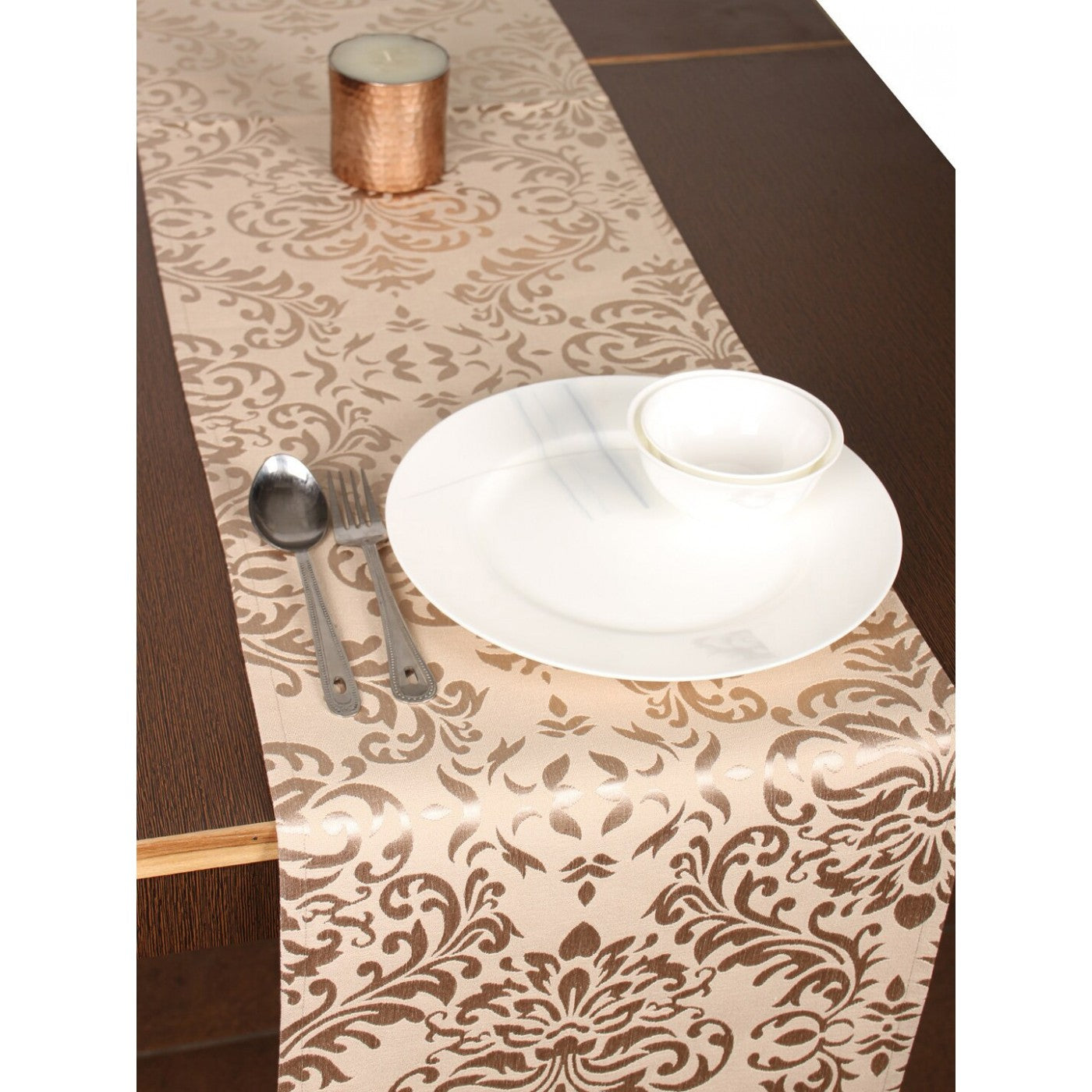 Elegance Jacquard Damask Table Runner for Timeless Dining Décor
