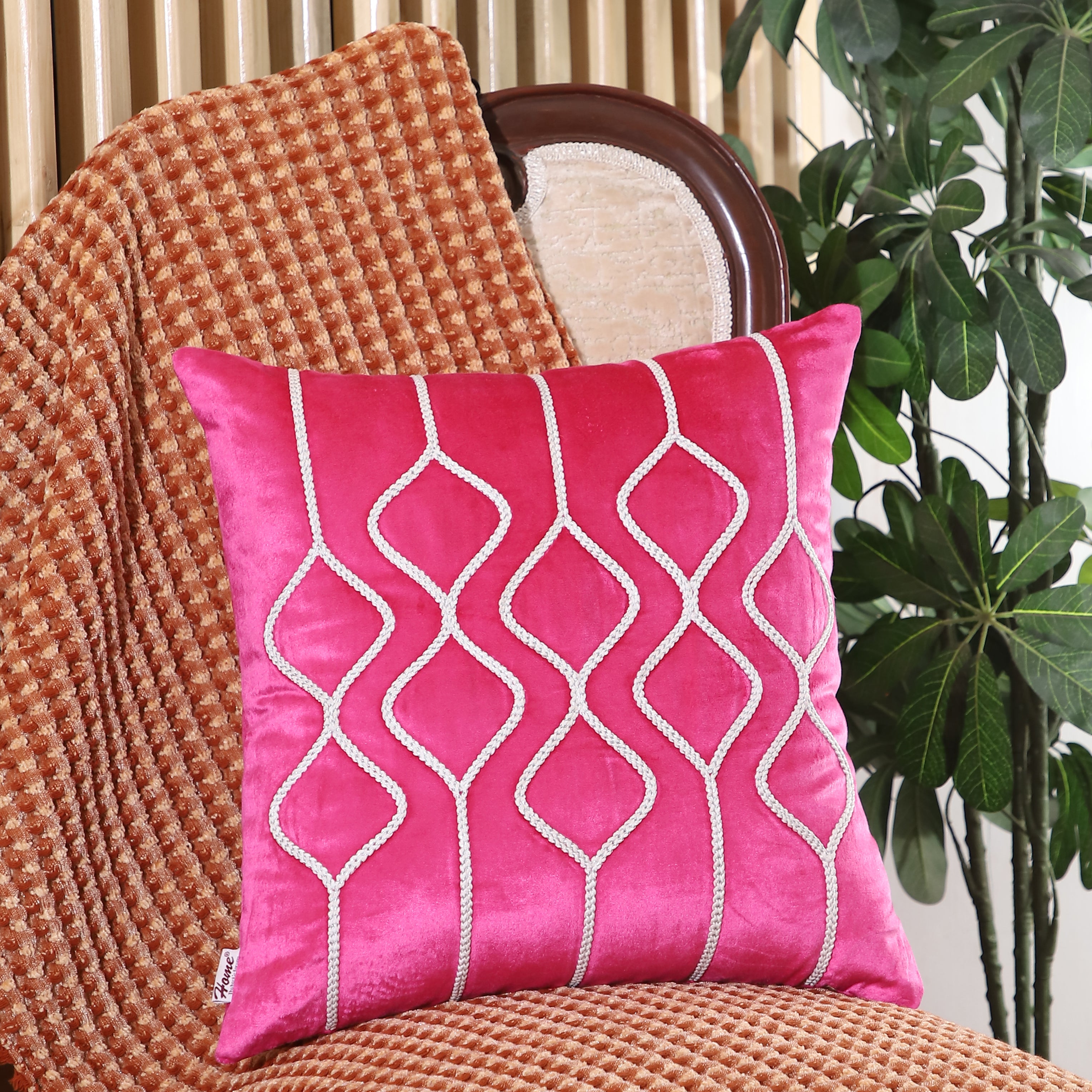 Fuchsia Fusion Ogee Elegance 16x16 Inches Cushion Cover