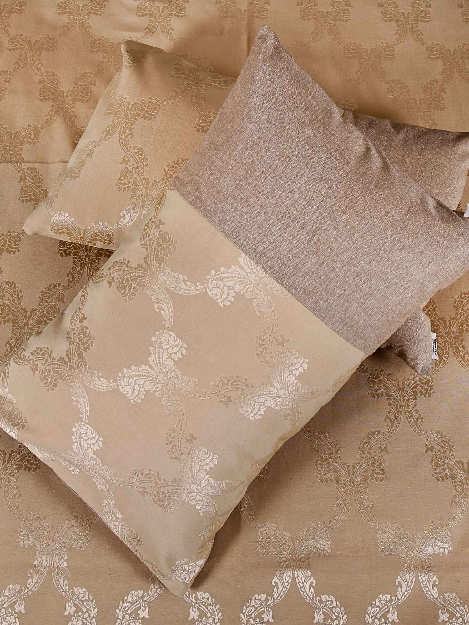 Beige Ogee Jacquard Bed Cover Set with 2 Pillow Covers