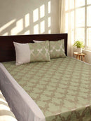 Green Ogee Jacquard Bed Cover Set with 2 Pillow Covers