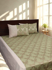 Green Ogee Jacquard Bed Cover Set with 2 Pillow Covers
