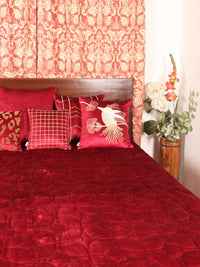 Luxurious Computer-Embroidered Velvet Quilt with Coordinating Cushion Cover Set