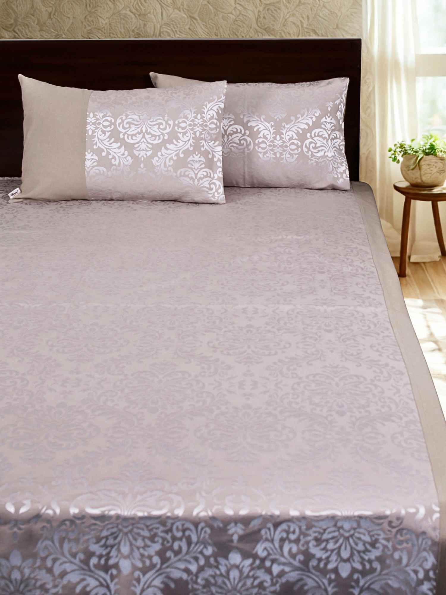 Silver Self Design Damask Bedcover With 2 Pillow Covers